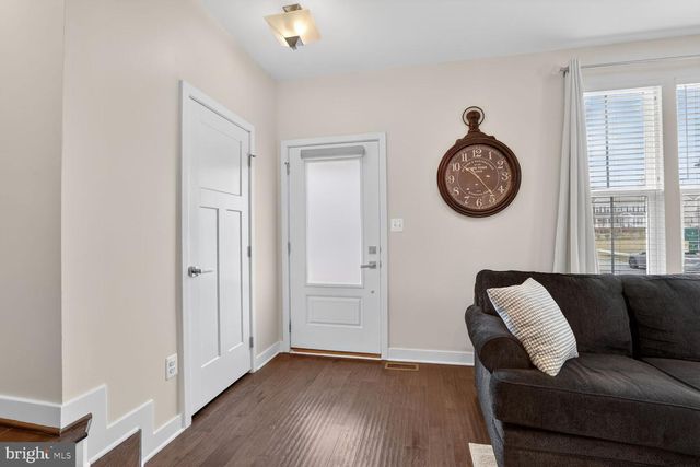 6211 ISLINGTON ST, Middle River, MD 21220