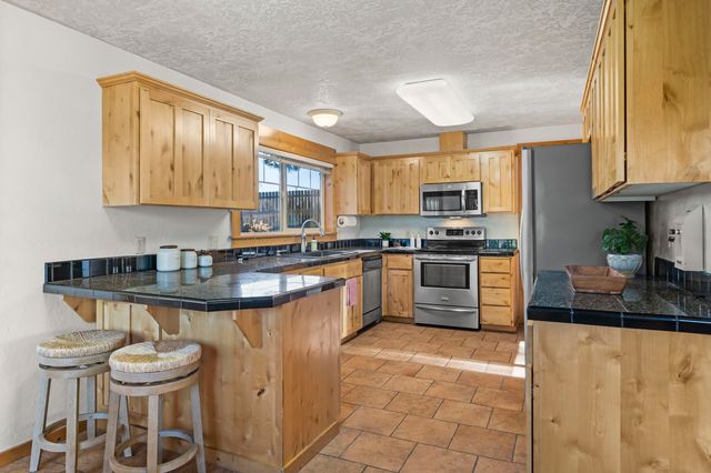 1063 SW Crosscut Court, Bend, OR 97702
