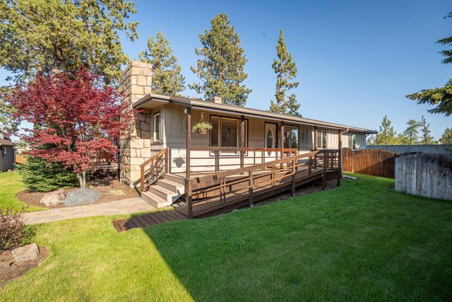 1063 SW Crosscut Court, Bend, OR 97702