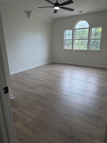 4511 ELLENDALE RD, Bartlett, TN 38135