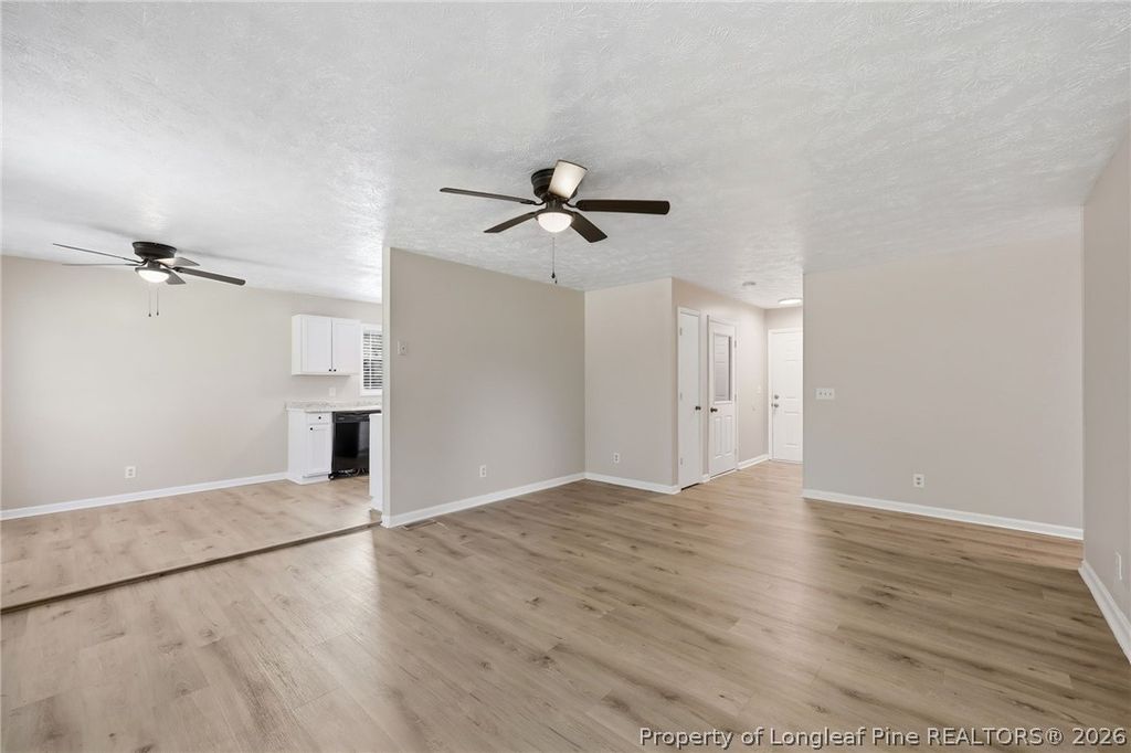 6866 Kingsgate Drive, Fayetteville, NC 28314 — photo 9