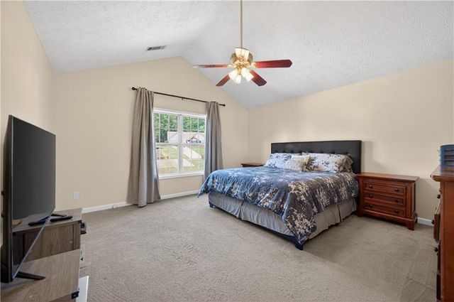 6250 Glen Port Circle, Flowery Branch, GA 30542