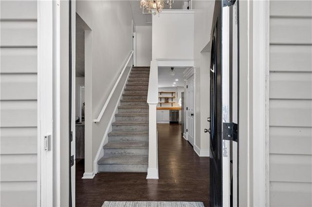 6250 Glen Port Circle, Flowery Branch, GA 30542