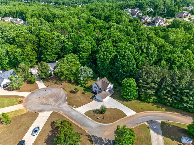 6250 Glen Port Circle, Flowery Branch, GA 30542