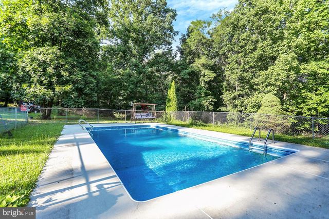 65 SUNNYSIDE DR, Carlisle, PA 17015