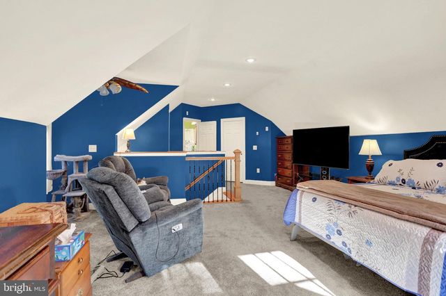 65 SUNNYSIDE DR, Carlisle, PA 17015