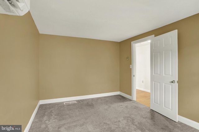 65 SUNNYSIDE DR, Carlisle, PA 17015