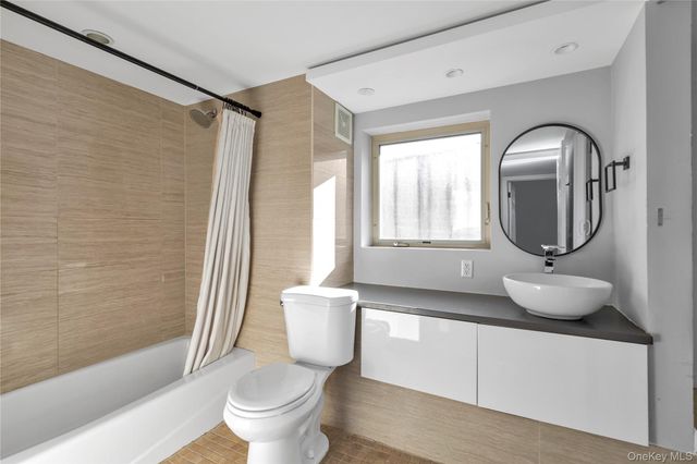 6123 165th Street, Fresh Meadows, NY 11365