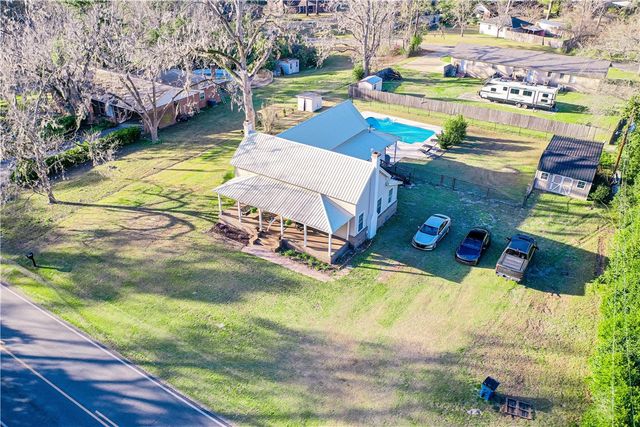 2158 Cherokee Street, Waycross, GA 31503