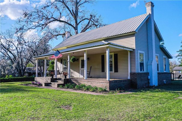 2158 Cherokee Street, Waycross, GA 31503