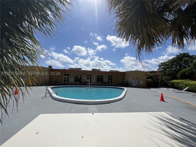 4354 NW 9th Ave 13-1C, Deerfield Beach, FL 33064