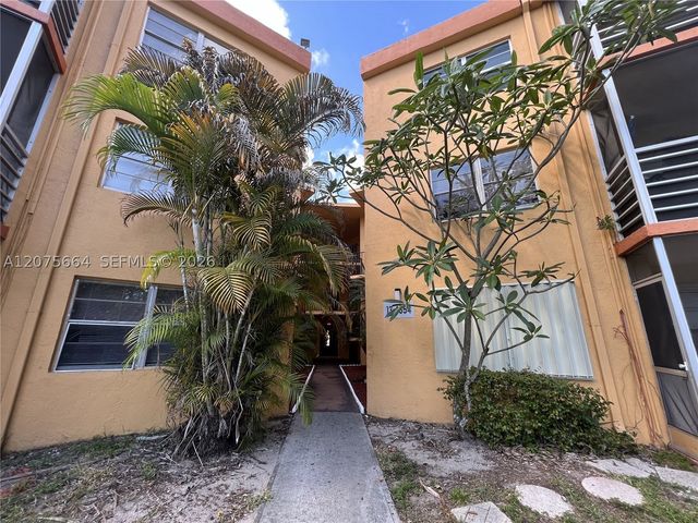 4354 NW 9th Ave 13-1C, Deerfield Beach, FL 33064