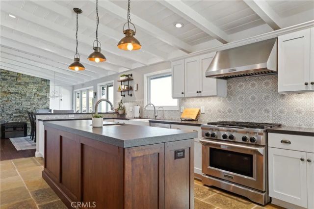 27200 Sunnyridge, Palos Verdes Peninsula, CA 90274