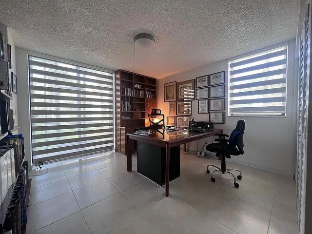 6463 La Costa Drive 105, Boca Raton, FL 33433