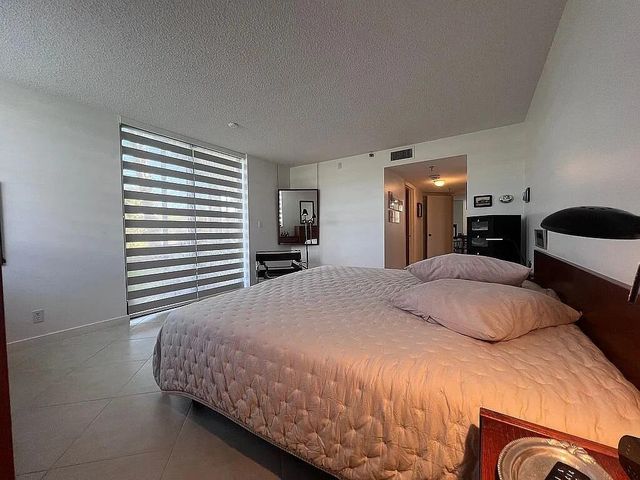 6463 La Costa Drive 105, Boca Raton, FL 33433