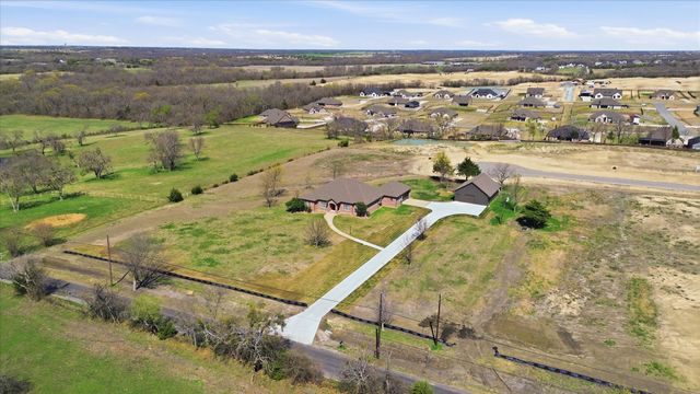 867 Durning Road, Van Alstyne, TX 75495