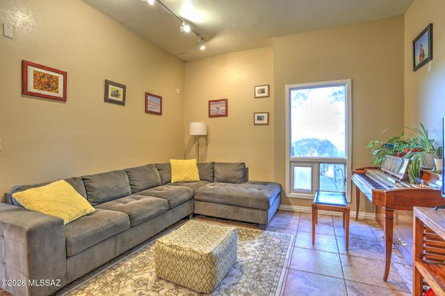 4420 E Cerrada Del Charro, Tucson, AZ 85718