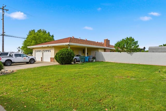 2455 Colusa Hwy, Yuba City, CA 95993