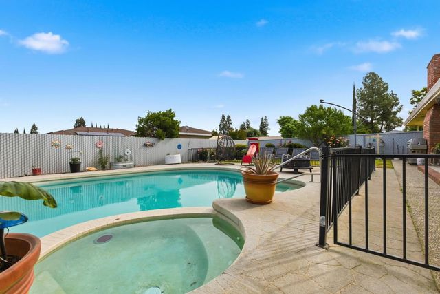 2455 Colusa Hwy, Yuba City, CA 95993