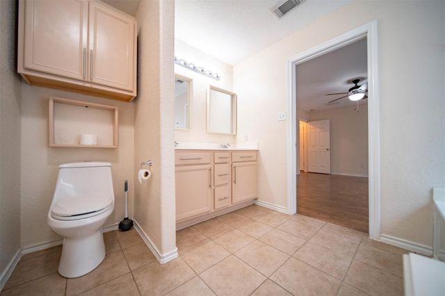 11402 Overland Trail Drive, Richmond, TX 77406