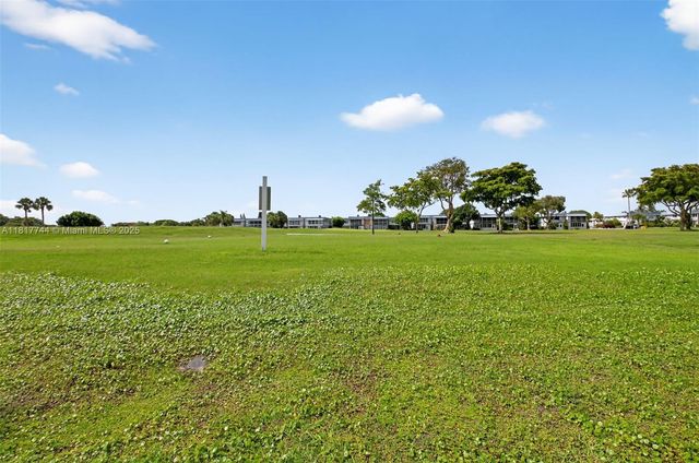 132 Waterford F, Delray Beach, FL 33446