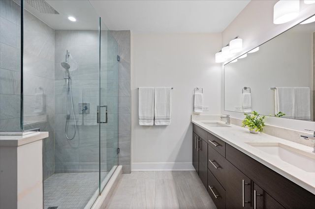 2707 W BELMONT Avenue 3W, Chicago, IL 60618