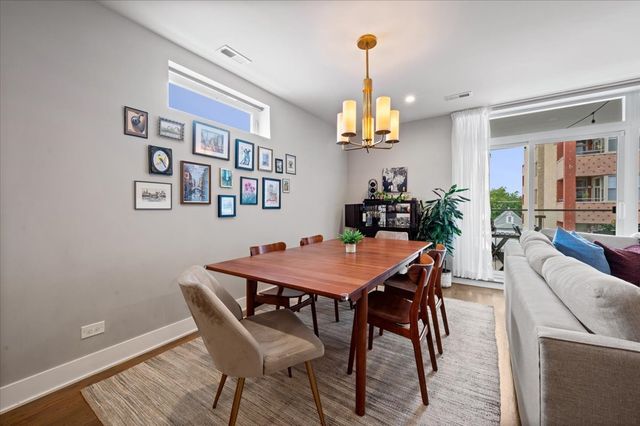 2707 W BELMONT Avenue 3W, Chicago, IL 60618