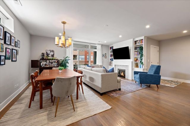 2707 W BELMONT Avenue 3W, Chicago, IL 60618