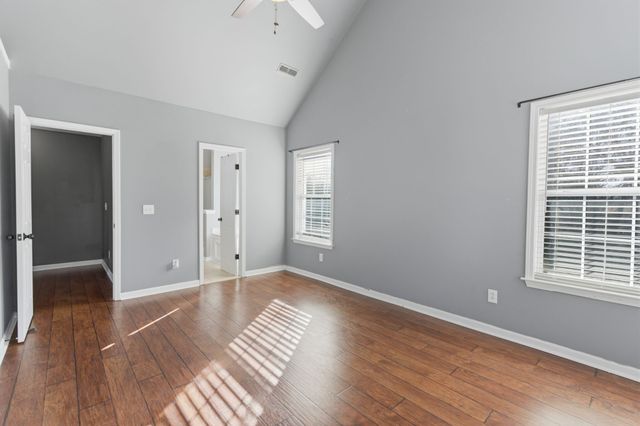 1325 Branchside Ct, Thompsons Station, TN 37179