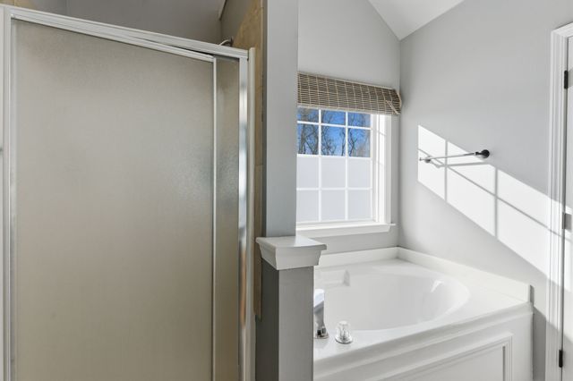 1325 Branchside Ct, Thompsons Station, TN 37179