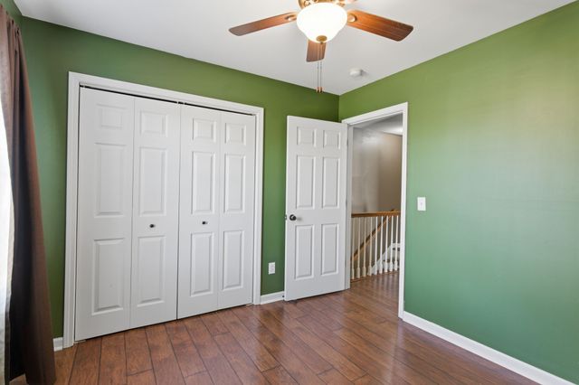 1325 Branchside Ct, Thompsons Station, TN 37179