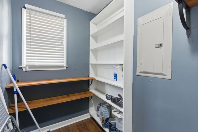 1325 Branchside Ct, Thompsons Station, TN 37179