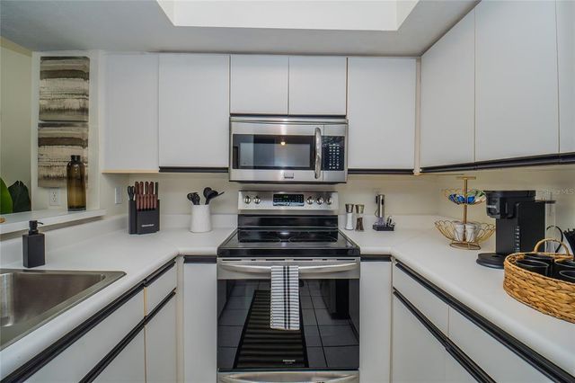 733 CARPENTERS WAY 36, Lakeland, FL 33809