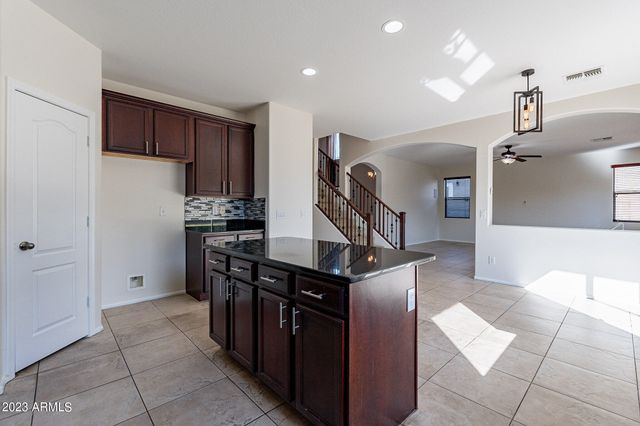 2943 E QUIET HOLLOW Lane, Phoenix, AZ 85024