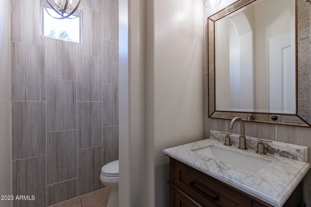 2943 E QUIET HOLLOW Lane, Phoenix, AZ 85024