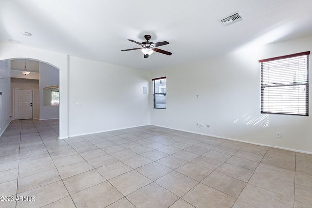 2943 E QUIET HOLLOW Lane, Phoenix, AZ 85024