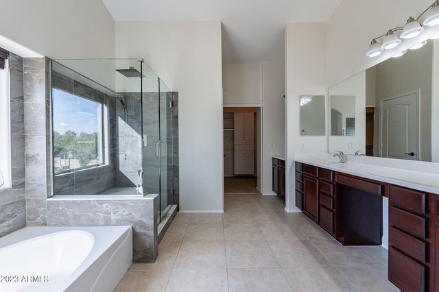 2943 E QUIET HOLLOW Lane, Phoenix, AZ 85024