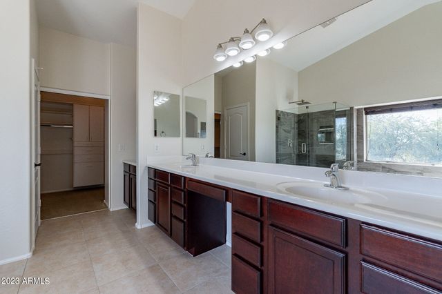 2943 E QUIET HOLLOW Lane, Phoenix, AZ 85024