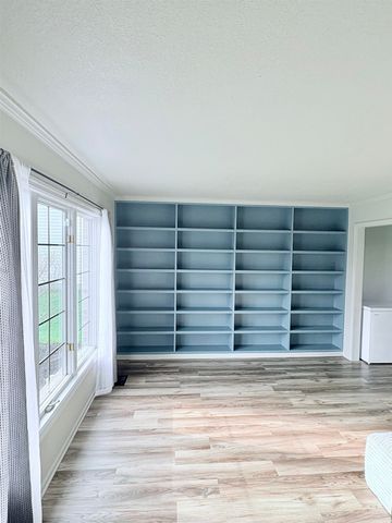 10433 Cherry Creek Road, Fort Wayne, IN 46818