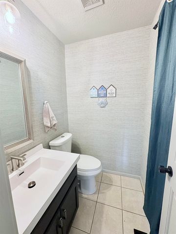 10433 Cherry Creek Road, Fort Wayne, IN 46818