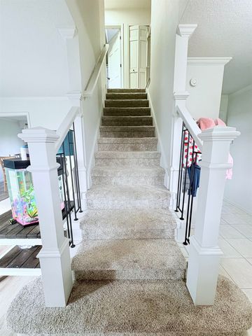 10433 Cherry Creek Road, Fort Wayne, IN 46818