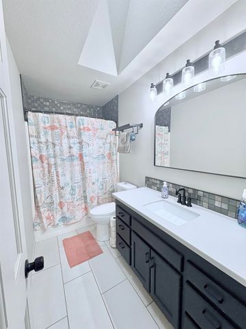 10433 Cherry Creek Road, Fort Wayne, IN 46818