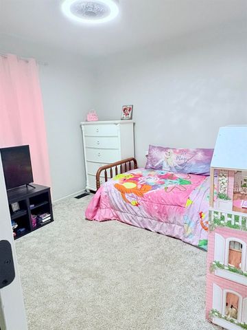 10433 Cherry Creek Road, Fort Wayne, IN 46818