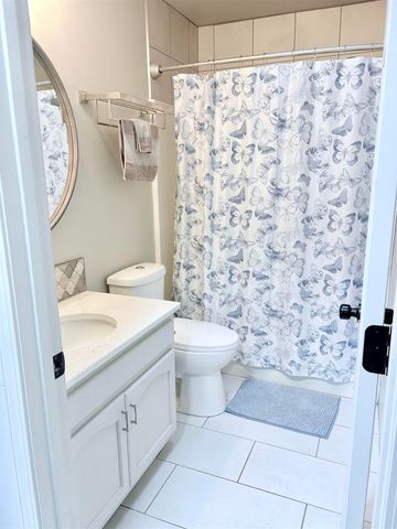 10433 Cherry Creek Road, Fort Wayne, IN 46818