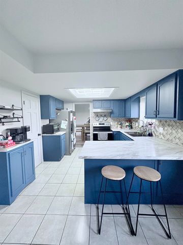 10433 Cherry Creek Road, Fort Wayne, IN 46818