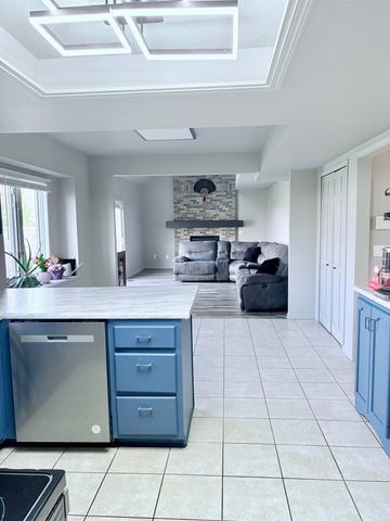 10433 Cherry Creek Road, Fort Wayne, IN 46818