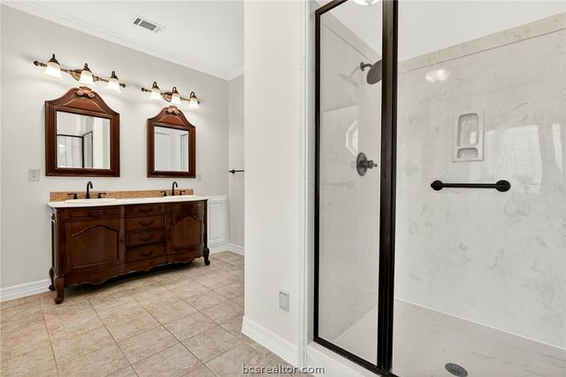 5308 Quaker Ridge Court, College Station, TX 77845