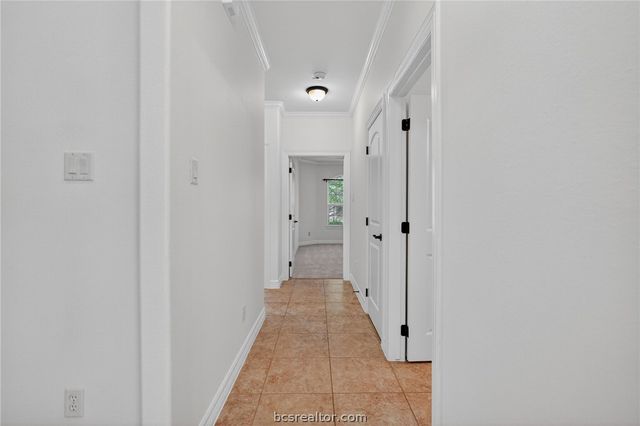 5308 Quaker Ridge Court, College Station, TX 77845