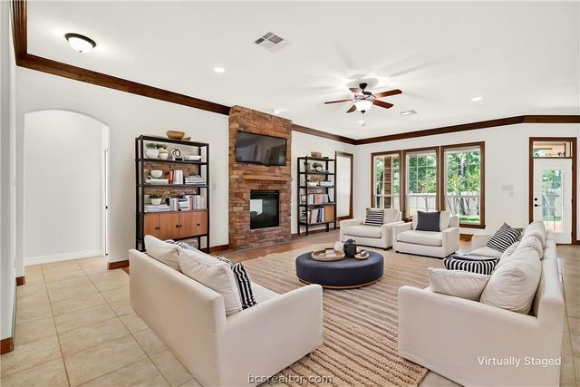 5308 Quaker Ridge Court, College Station, TX 77845