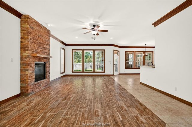 5308 Quaker Ridge Court, College Station, TX 77845